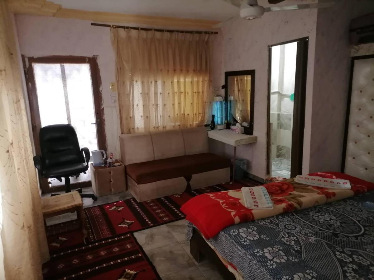 guest House hazem Al Azraq ash Shamālī Extérieur photo